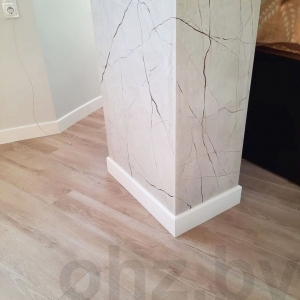 Плинтус M0901 в интерьере