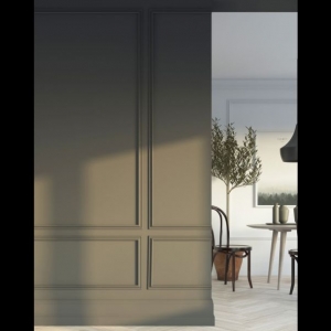 Молдинги на стене